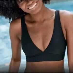 NWT Aerie Sz M Triangle Bikini Top in Black Swim Tie Back